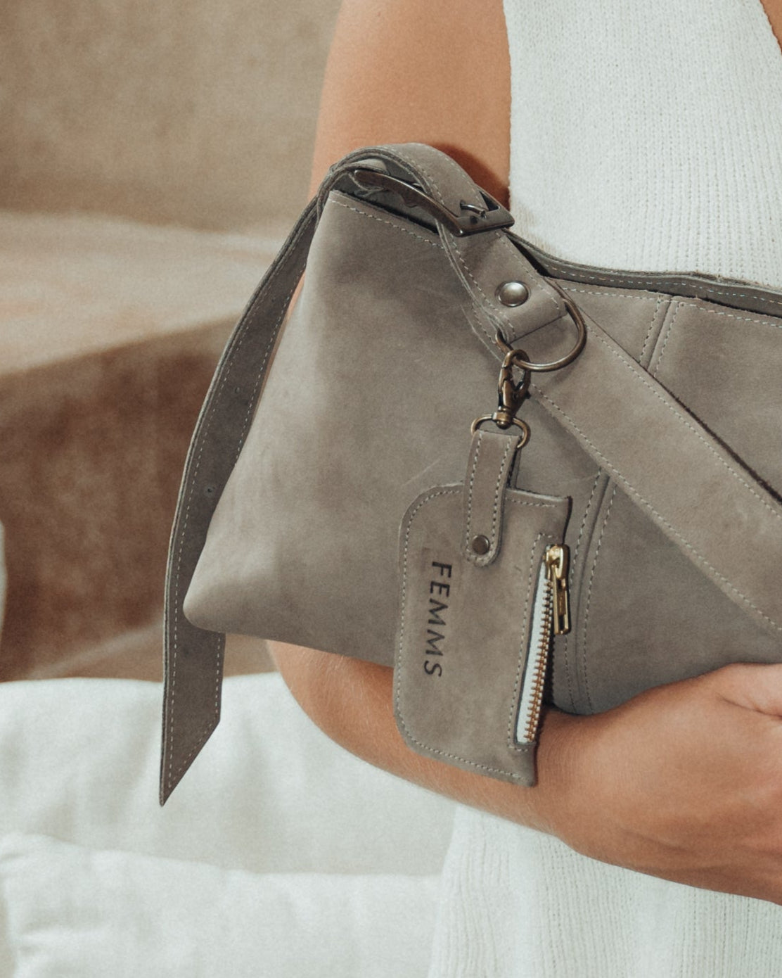JULIE POUCH - TAUPE